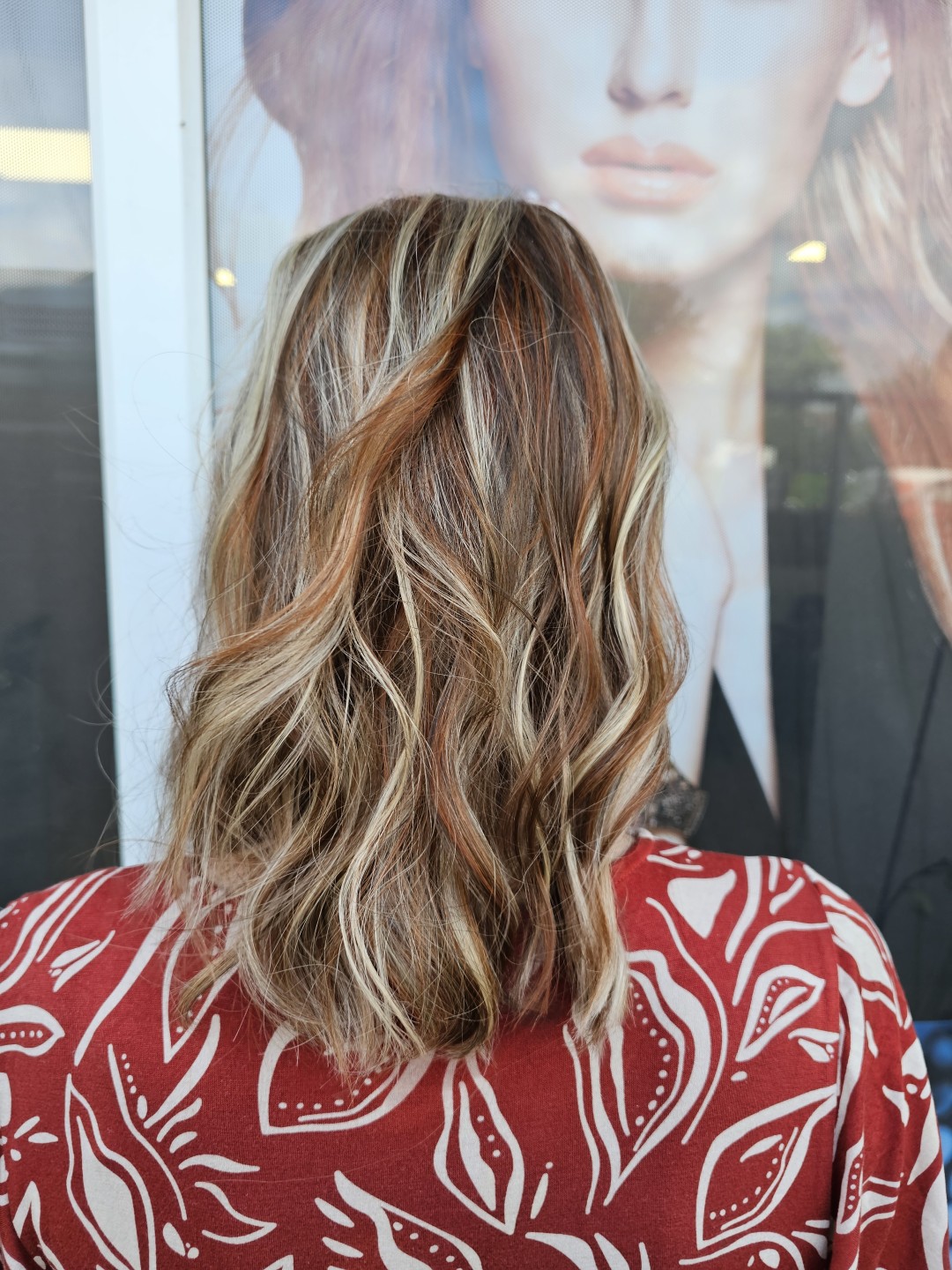 Sobhani Hair Studio #beograd Pramenovi Pramenovi na foliju+preliv - duga kosa