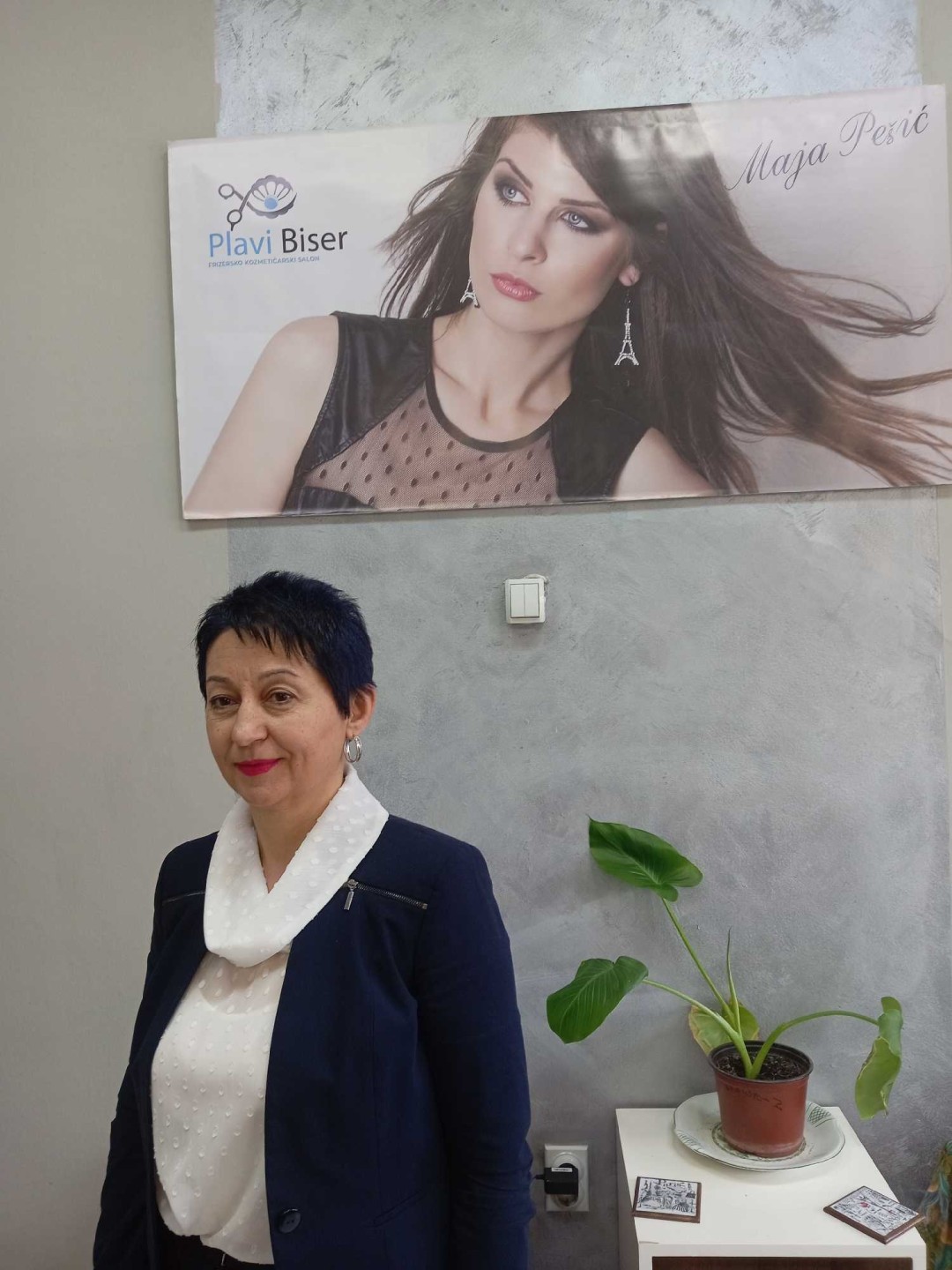 Plavi biser #nis Žensko šišanje Žensko šišanje - kratka kosa