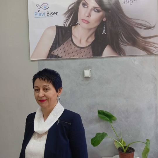 Plavi biser #nis Žensko šišanje Žensko šišanje - kratka kosa Klasično kratko šišanje i farb