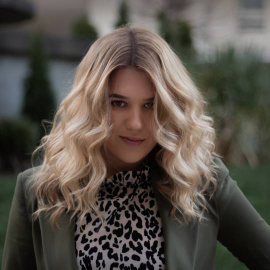 Hair Lab #beograd Feniranje i stilizovanje Feniranje na talase - četkom