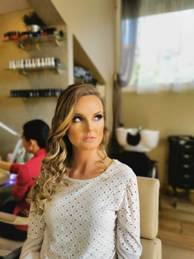 Bibi beauty centar #beograd Make-up / šminkanje Profesionalno šminkanje + veštačke trepavice