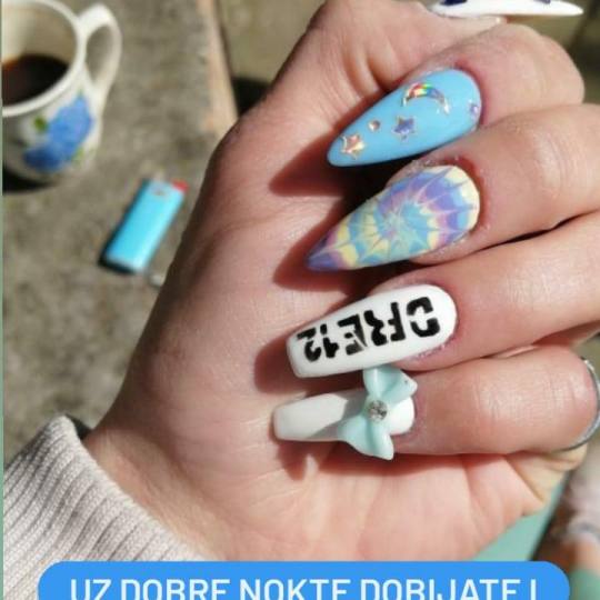 Dre12 #beograd Izlivanje noktiju Izlivanje noktiju gelom - L dužine