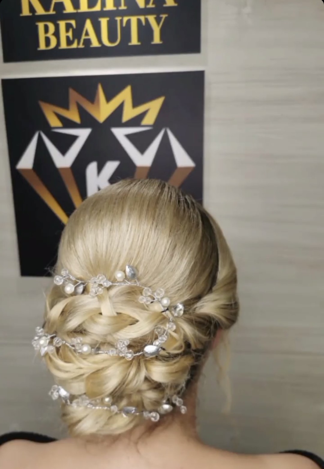 Kalina Beauty #beograd Svečane i frizure za svadbu Svečana frizura - složena