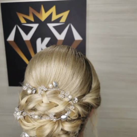 Kalina Beauty #beograd Svečane i frizure za svadbu Svečana frizura - složena