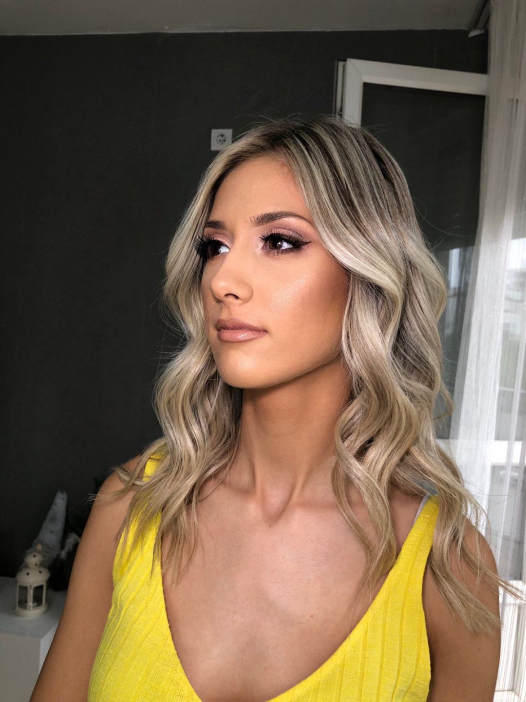 Monami beauty #beograd Make-up / šminkanje Profesionalno šminkanje + veštačke trepavice