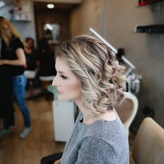 Bibi beauty centar #beograd Make-up / šminkanje Profesionalno šminkanje + svečana frizura - za ma