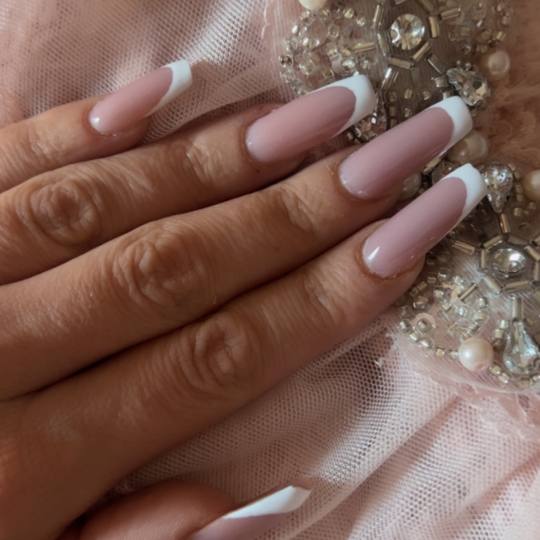 Grkinja Beauty Studio #krusevac Izlivanje noktiju Izlivanje noktiju gelom - dugi nokti
