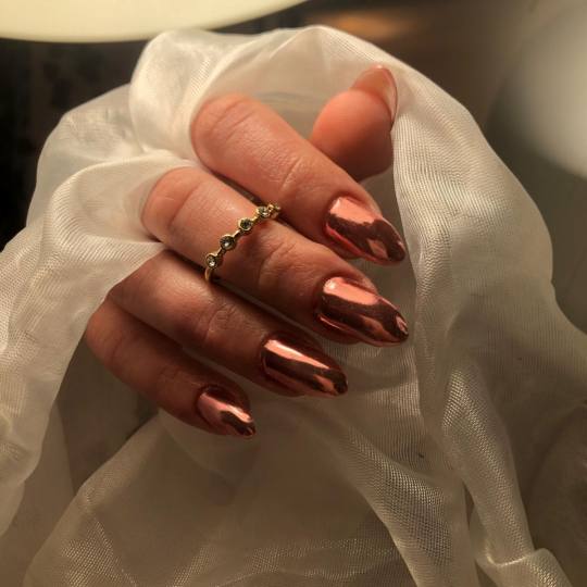 Esthetique Privé #beograd Lakiranje noktiju Nail art /cirkoni po noktu