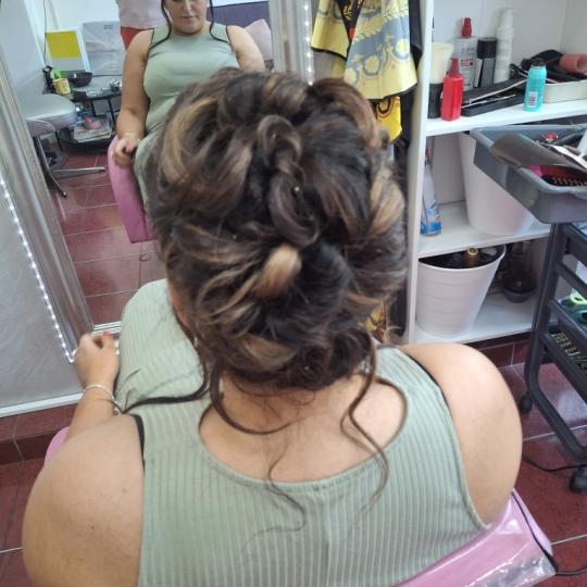 Beauty Hair Ma&Mi #beograd Svečane i frizure za svadbu Svečana frizura usluga za dame