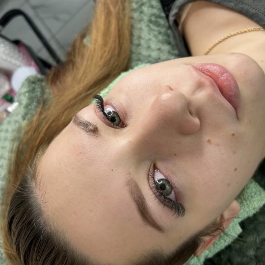 Beauty Code by Nela #novisad Trepavice Svilene trepavice Y