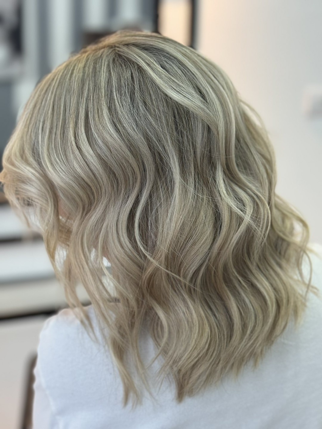 Hair studio mii #beograd Pramenovi Airtouch - kosa srednje dužine