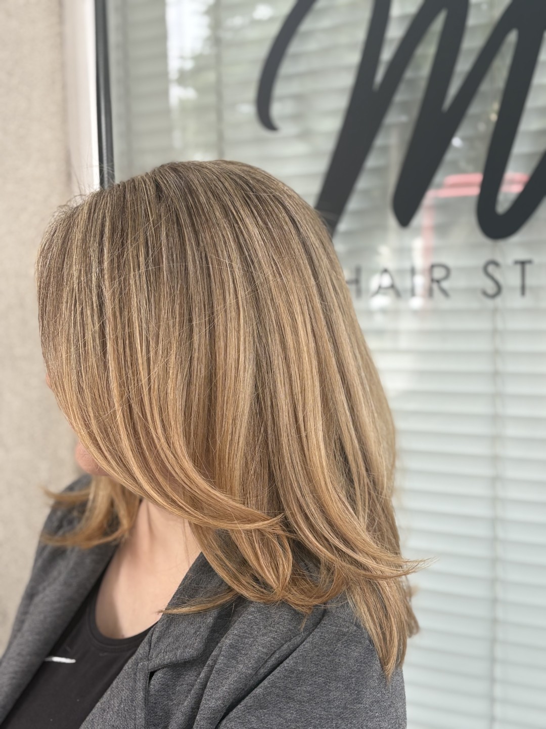 Hair studio mii #beograd Pramenovi Pramenovi na foliju - duga kosa