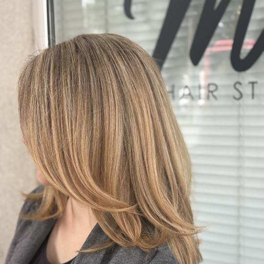 Hair studio mii #beograd Pramenovi Pramenovi na foliju - duga kosa