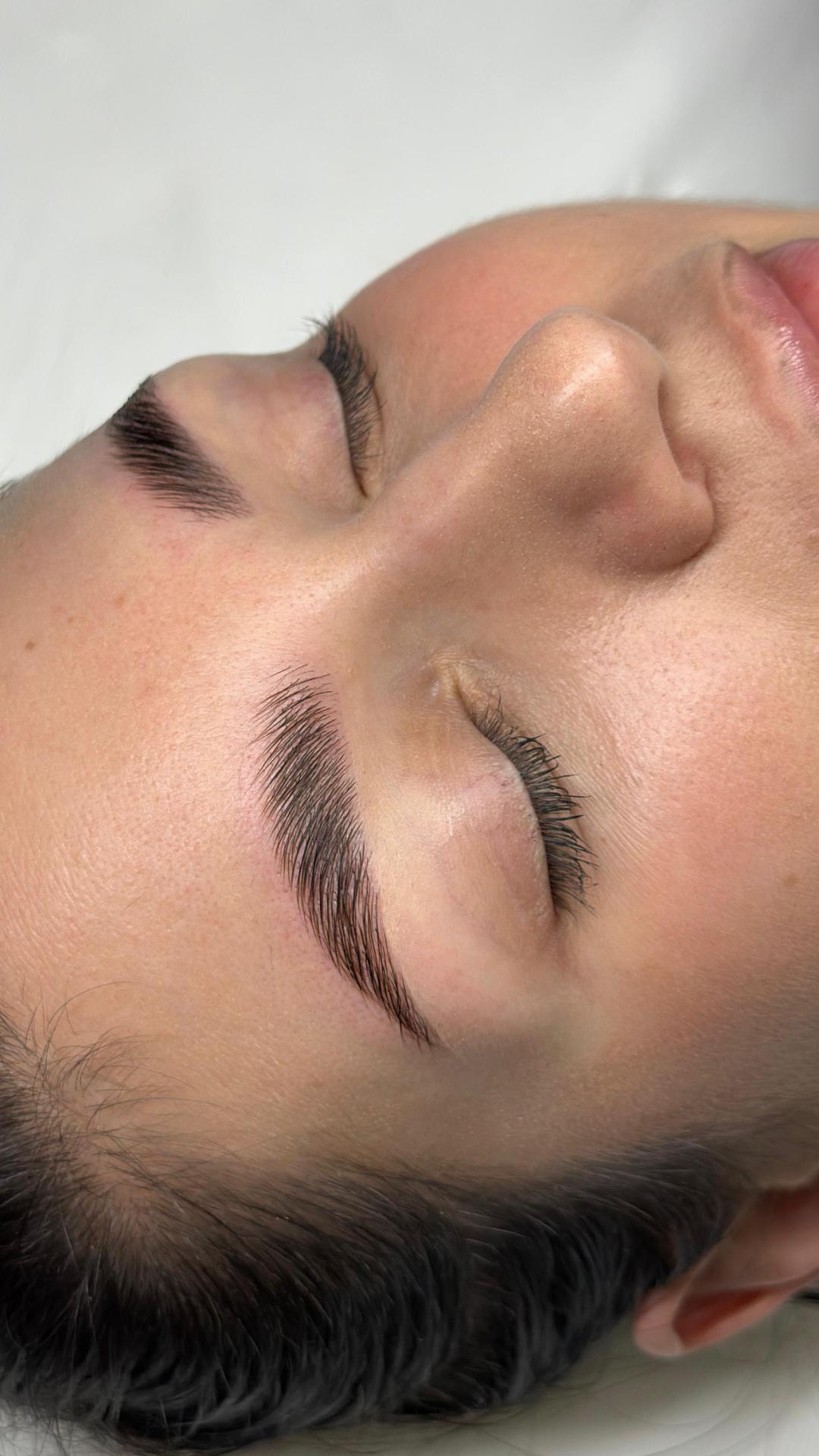 Baza Beauty Studio #beograd Obrve Brow lift