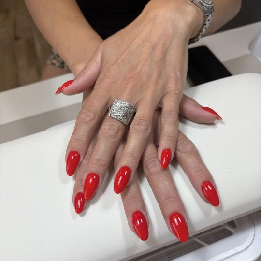 LM hair studio #beograd Korekcija noktiju Korekcija tuđeg rada