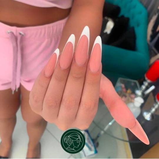 2hot beauty centar #novisad Izlivanje noktiju Izlivanje noktiju gelom - XXL dužina