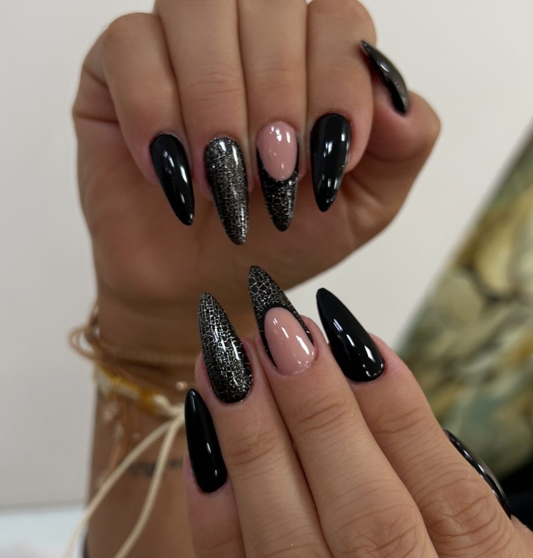 Esthetique Privé #beograd Izlivanje noktiju Izlivanje noktiju gelom - L dužina