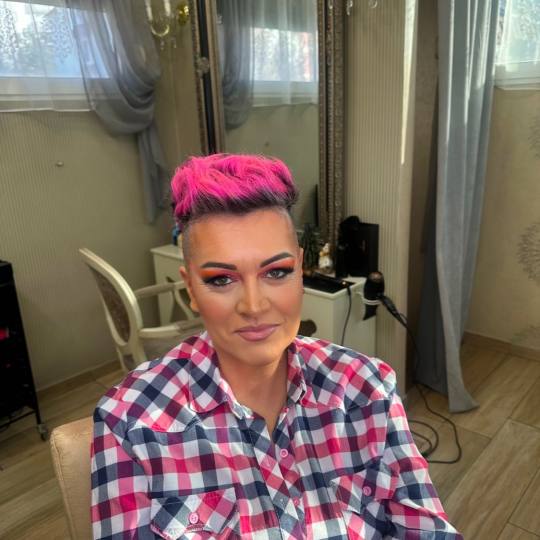 Bibi beauty centar #beograd Make-up / šminkanje Profesionalno šminkanje + veštačke trepavice mak