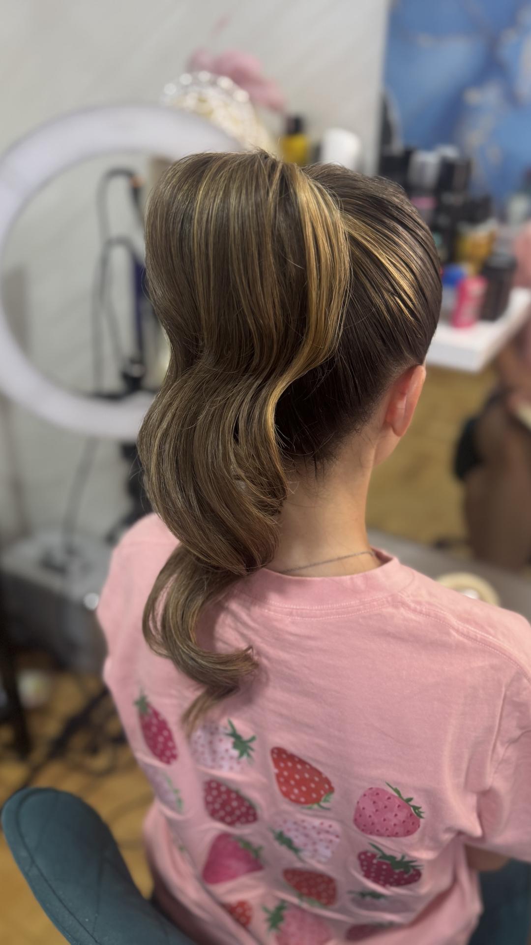 Visoki rep - lokne / talasi - Golden beauty by Mimi, Niš Svečane i frizure za svadbu Frizerski saloni Svečane i frizure za svadbu, Niš, Pantelej