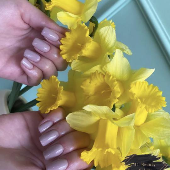 31 Beauty Salon #beograd Korekcija noktiju Izlivanje noktiju