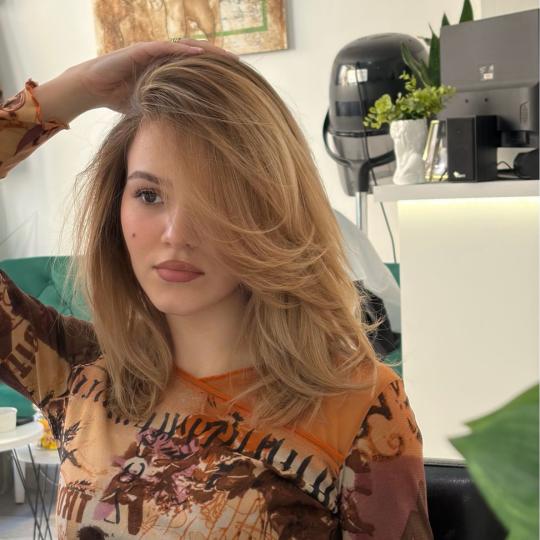 Atelje Glossy Hair #beograd Farbanje kose Blowout cut