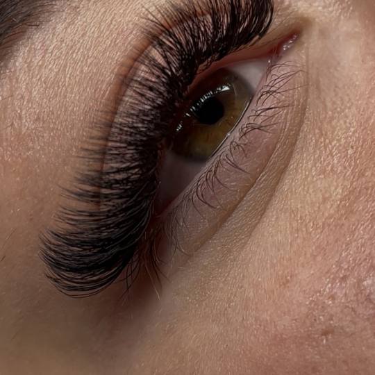 Jo Lash Academy #novisad Air brush potamnjivanje kože Nadogradnja trepavica - 5D volumen Telo