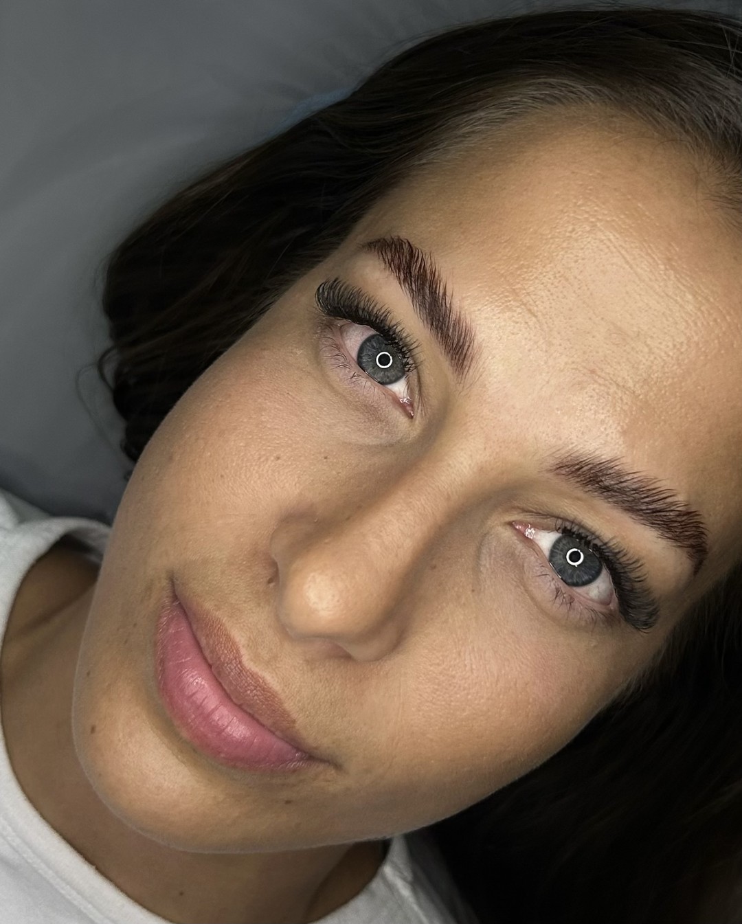 Svilene trepavice - 2 na 1 - IsaD’oro beauté, Beograd Nadogradnja trepavica Lice Nadogradnja trepavica, Beograd, Karaburma, Višnjička banja