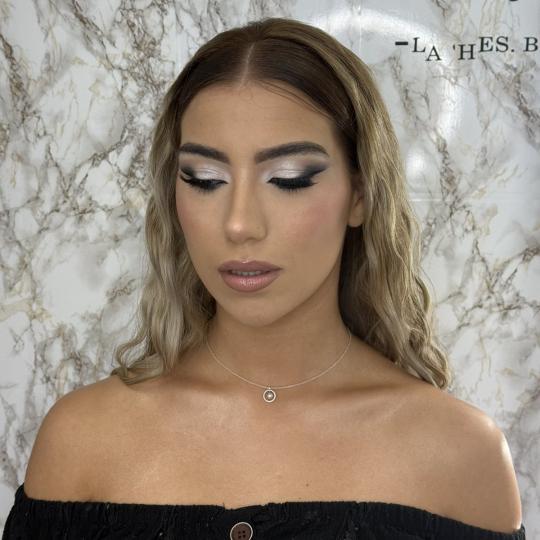 Makeup by Svetlana Knežević #novisad Make-up / šminkanje Profesionalno šminkanje + veštačke tr