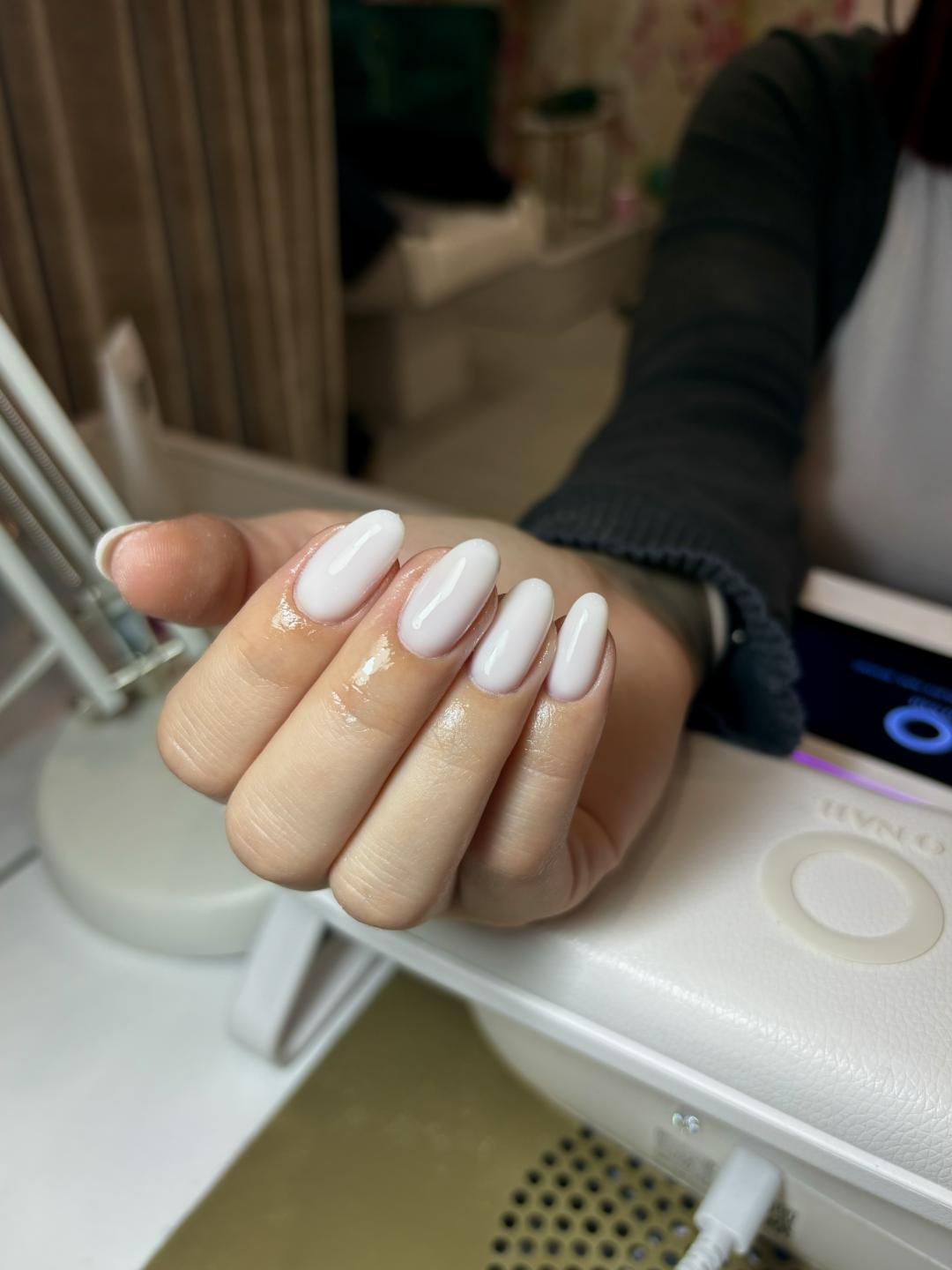 MV Studio #beograd Ojačavanje noktiju Ojačavanje prirodnih noktiju gelom - dugi nokti