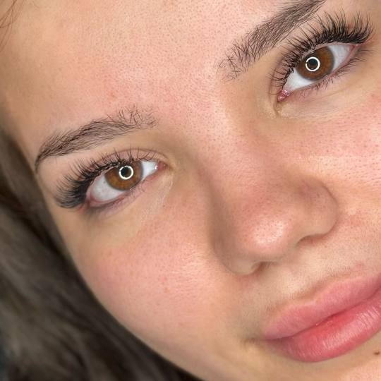 Esthetique Privé #beograd Nadogradnja trepavica Nadogradnja svilenih trepavica - 1 na 1