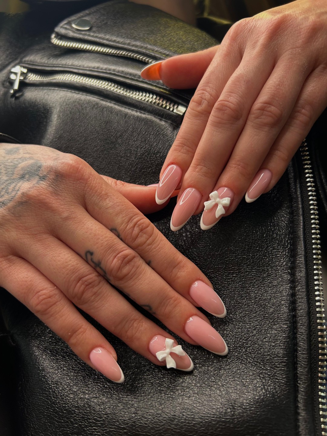 MN Beauty studio #beograd Ojačavanje noktiju Korekcija noktiju / ojačavanje noktiju / rubber baza