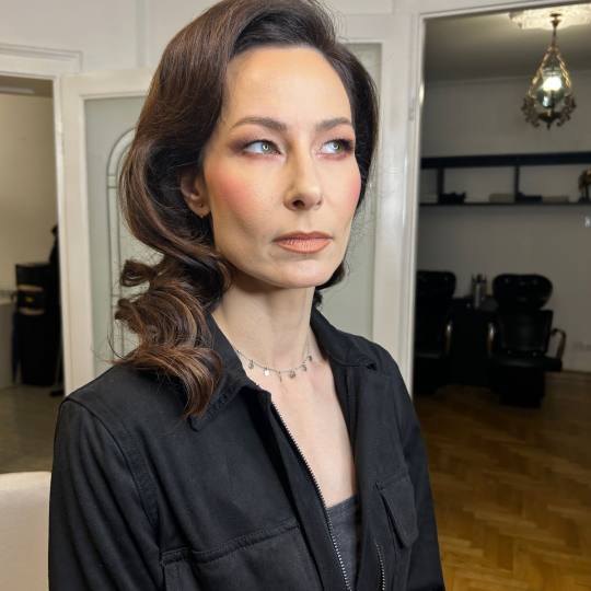 Studio Lestrange #beograd Uvijanje, lokne i talasi Holivudski talasi - sve dužine kose Dragi klijen