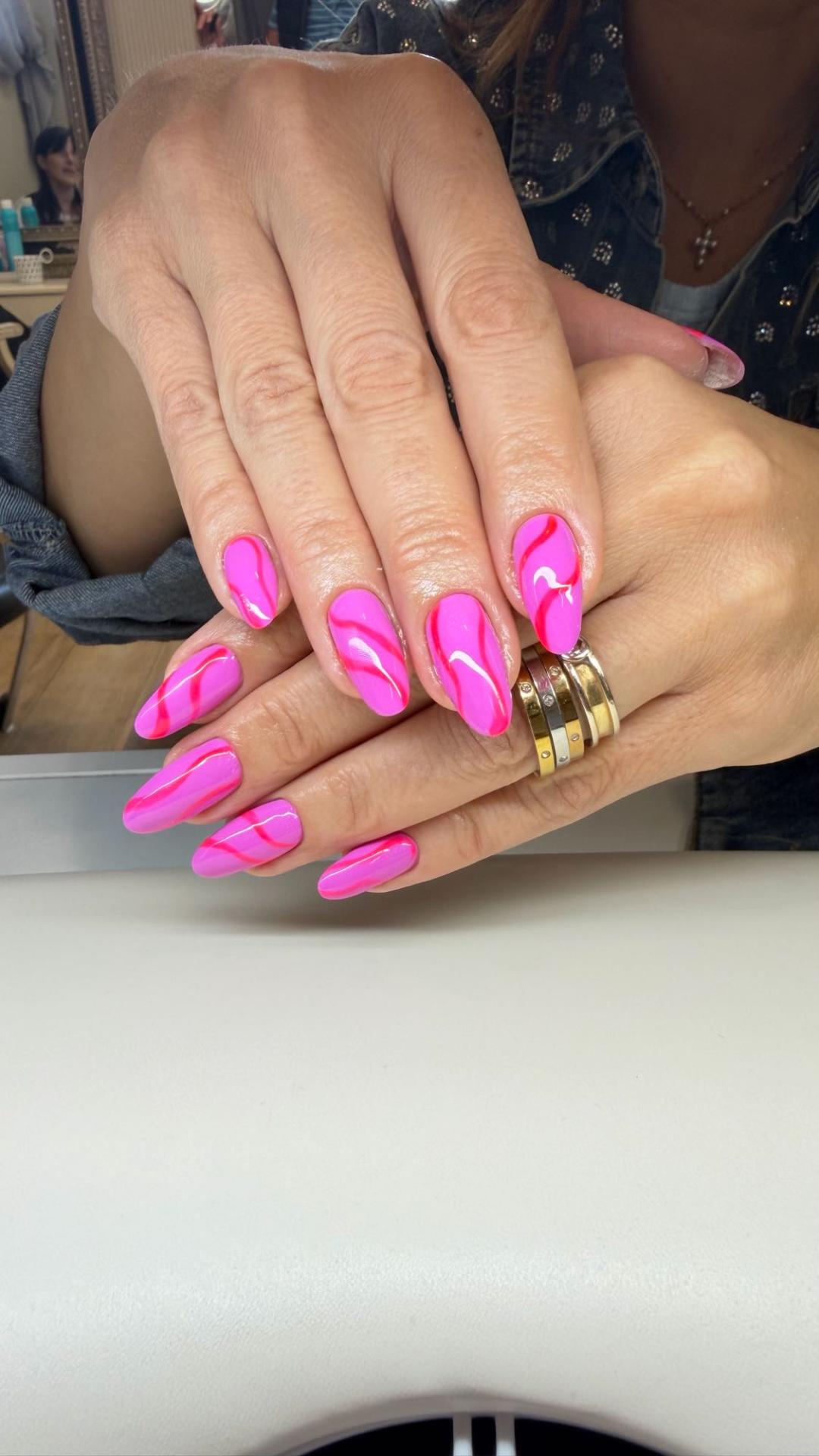 Bibi beauty centar #beograd Ukrašavanje noktiju Izlivanje noktiju + nail art