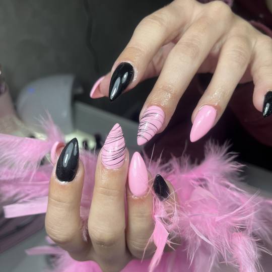 Xenija beauty #beograd Manikir Izlivanje noktiju gelom - M / L dužina