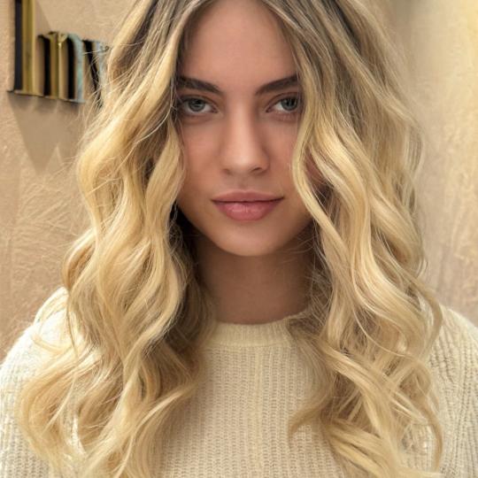 Urban beauty concept #beograd Ombre, sombre, balayage Balayage + preliv by Revlon - duga kosa