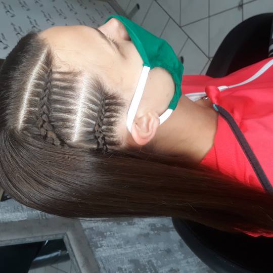 Sanja Afro Frizerka #nis Pletenice, kike, punđe Riblja kost - sa strane