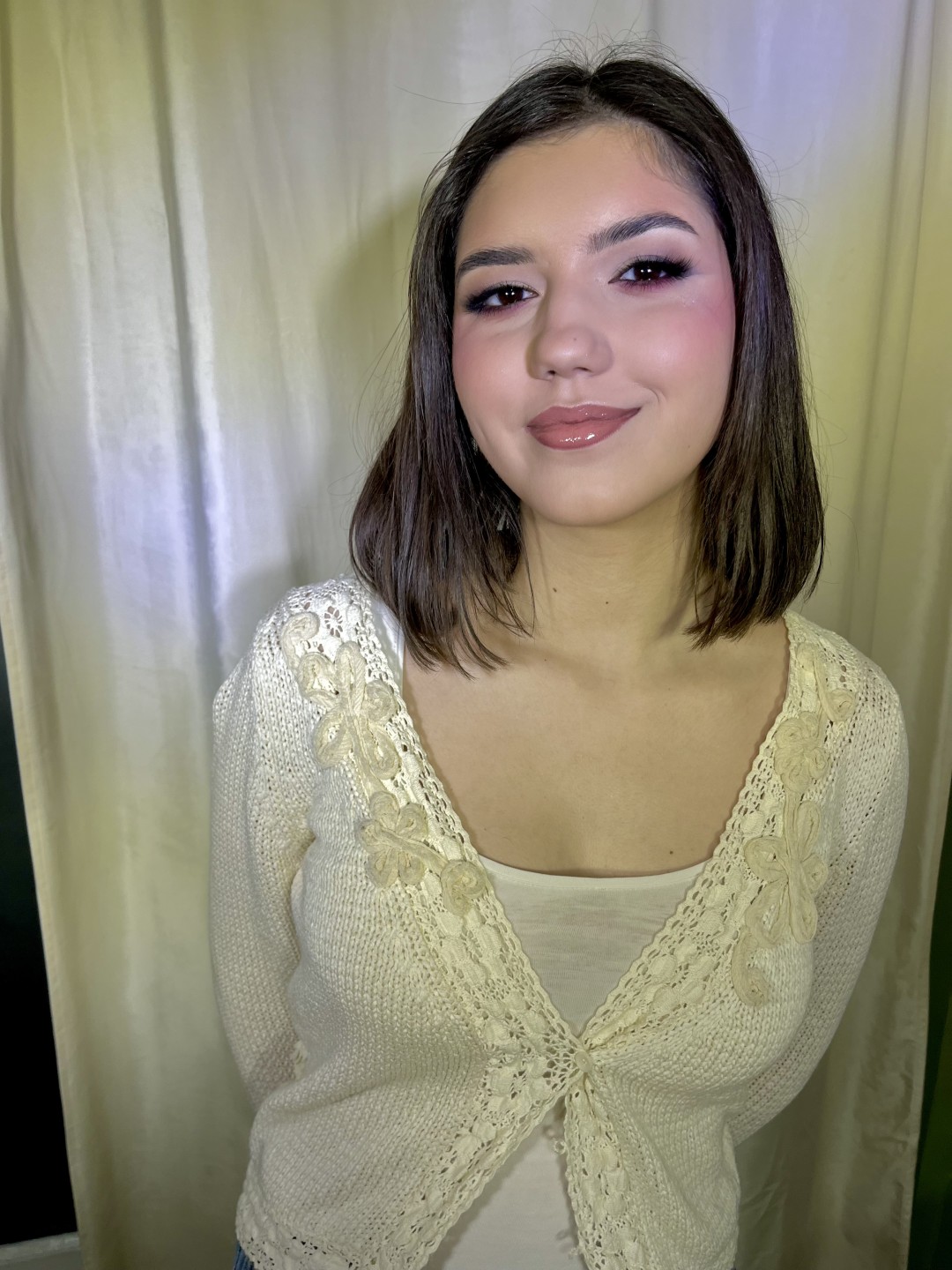 Artist Alex Studio #nis Make-up / šminkanje Profesionalno šminkanje + veštačke trepavice