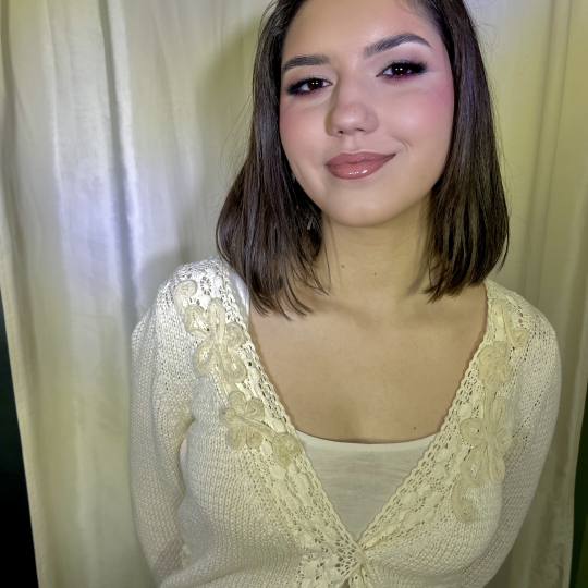 Artist Alex Studio #nis Make-up / šminkanje Profesionalno šminkanje + veštačke trepavice