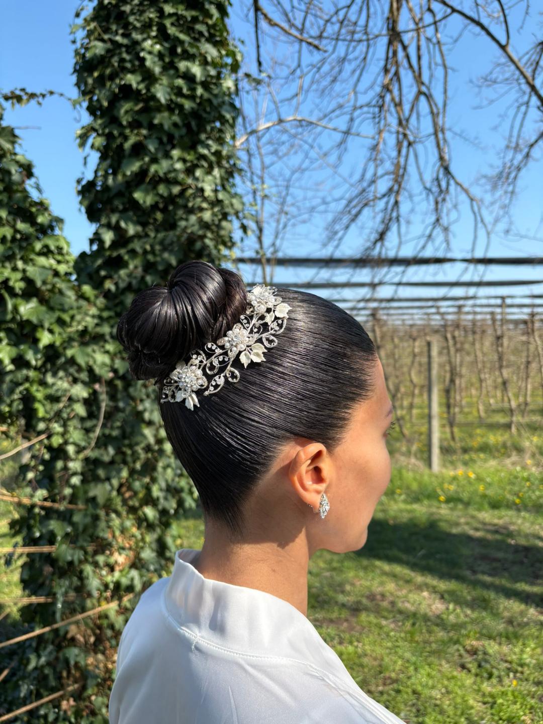 Svečana frizura - Angels, Novi Sad Svečane i frizure za svadbu Frizerski saloni Svečane i frizure za svadbu, Novi Sad, Centar - Stari grad