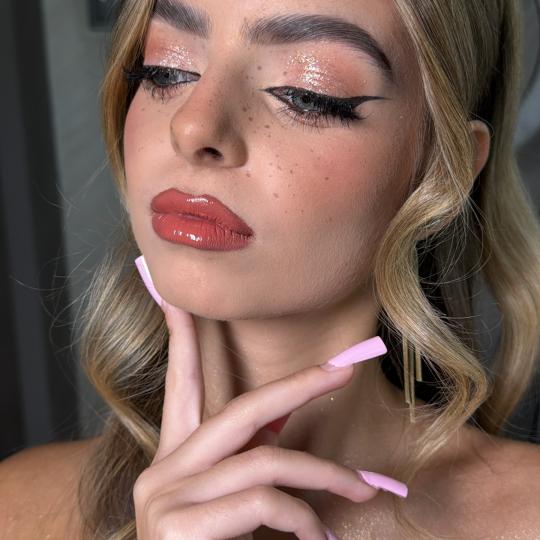 Golden beauty by Mimi #nis Make-up / šminkanje Profesionalno šminkanje + veštačke trepavice