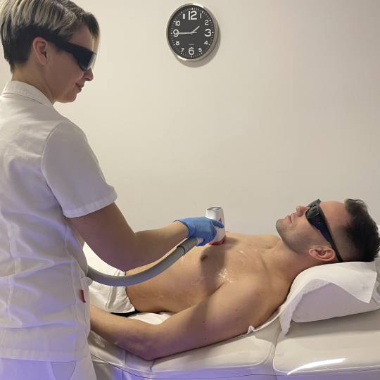 Monika Barta Cosmetics #novisad Laserska epilacija Laserska epilacija grudi + stomaka - za muškarce
