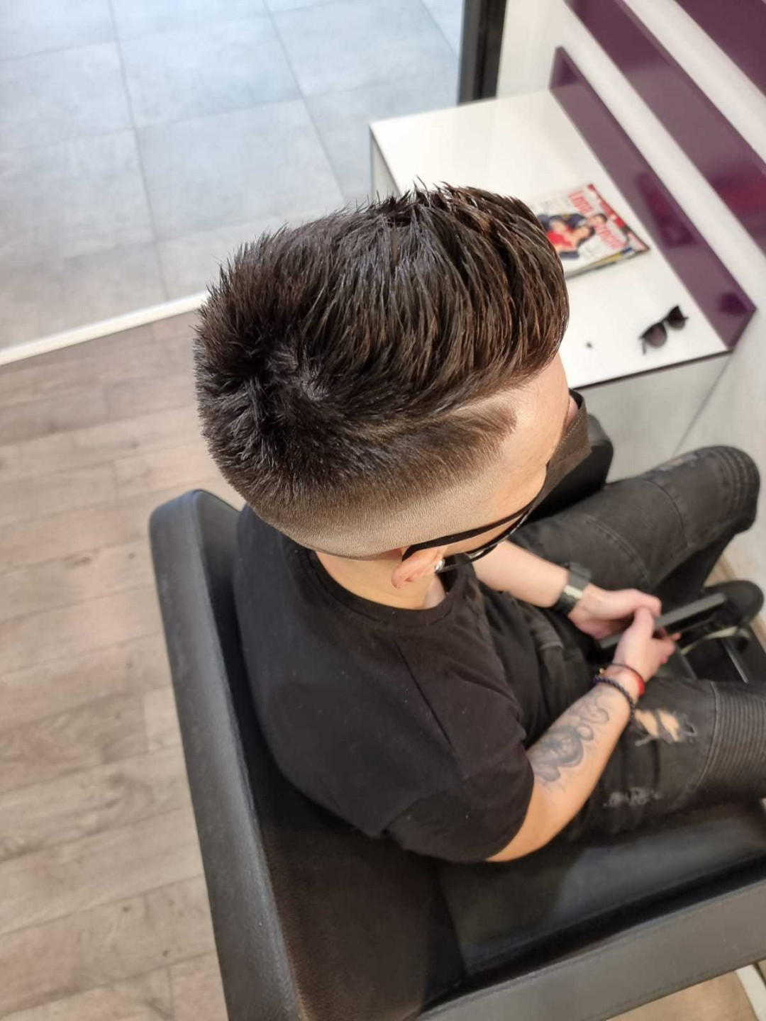 Muško šišanje makazama i mašinicom - Alfaparf Studio, Beograd Muško šišanje Muški frizeri Muško šišanje, Beograd, Karaburma, Višnjička banja