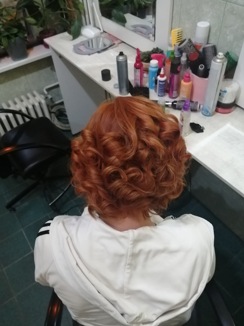 Feniranje na ravno srednja duzina - Candy S, Novi Sad Feniranje i stilizovanje Frizerski saloni Feniranje i stilizovanje, Novi Sad, Sajmište, Detelinara, Banatić