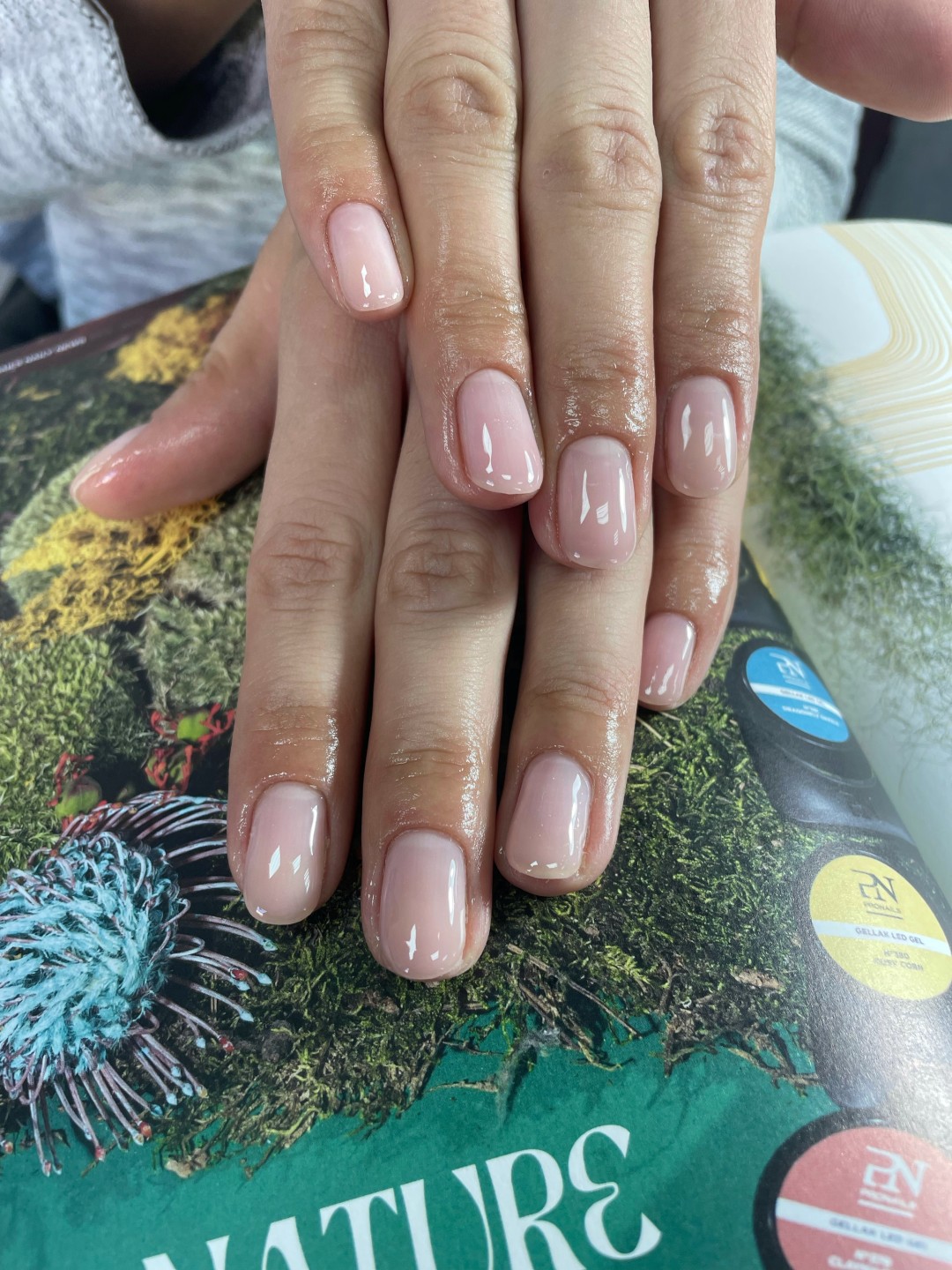 MCBEAUTYSTUDIO #novisad Ojačavanje noktiju Ojačavanje noktiju gelom