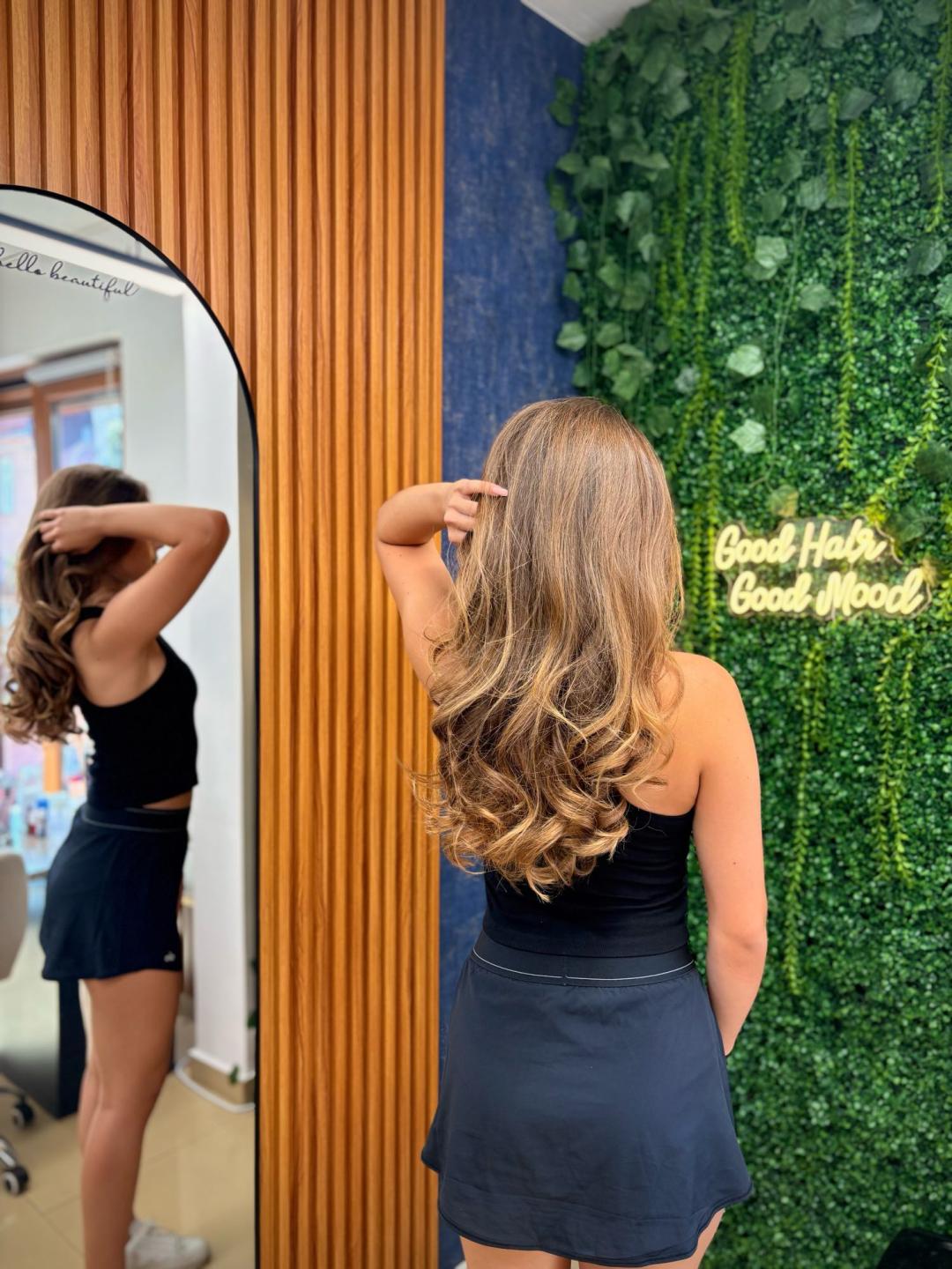 Feniranje na talase - duga kosa - Marina Janjić Beauty room, Beograd Feniranje i stilizovanje Frizerski saloni Feniranje i stilizovanje, Beograd, Vračar, Čubura, Crveni krst