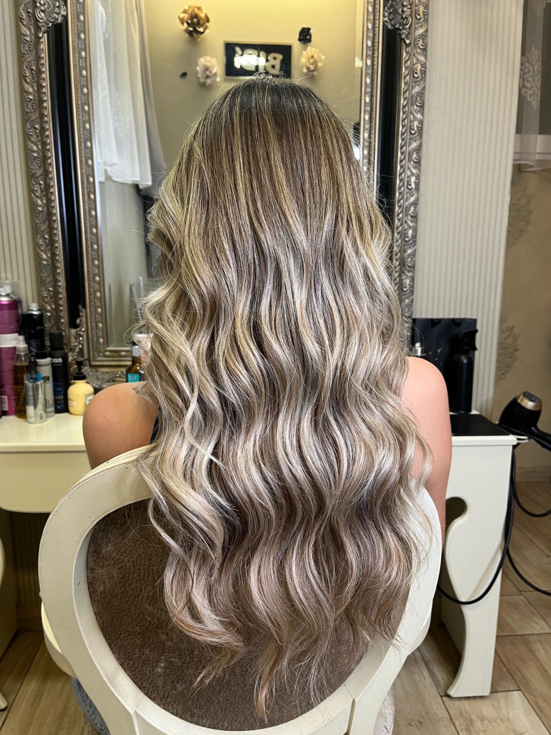 Bibi beauty centar #beograd Pramenovi Pramenovi na foliju u 1 / 2 boje / blanšem - ekstra duga kosa