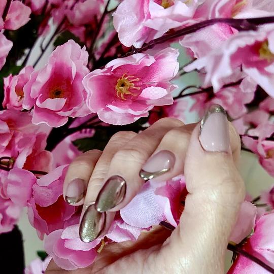 Nastja beauty studio #beograd Izlivanje noktiju Izlivanje noktiju gelom - S dužina