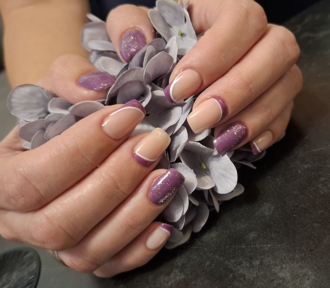 Mango beauty studio #novisad Korekcija noktiju Korekcija noktiju