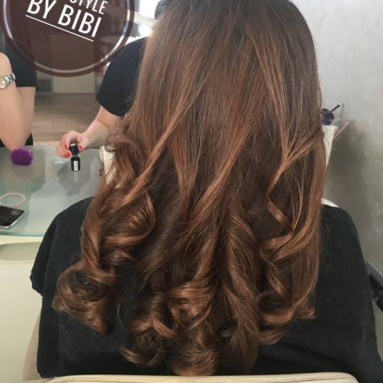 Bibi beauty centar #beograd Feniranje i stilizovanje Feniranje na ravno / lokne - kosa srednje duži