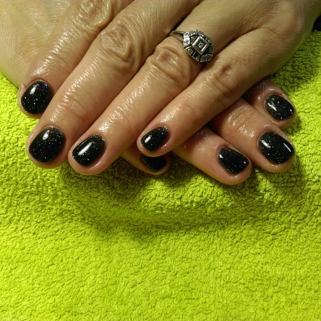 Look at me #beograd Manikir Manikir + gel lak CND Creative Play
